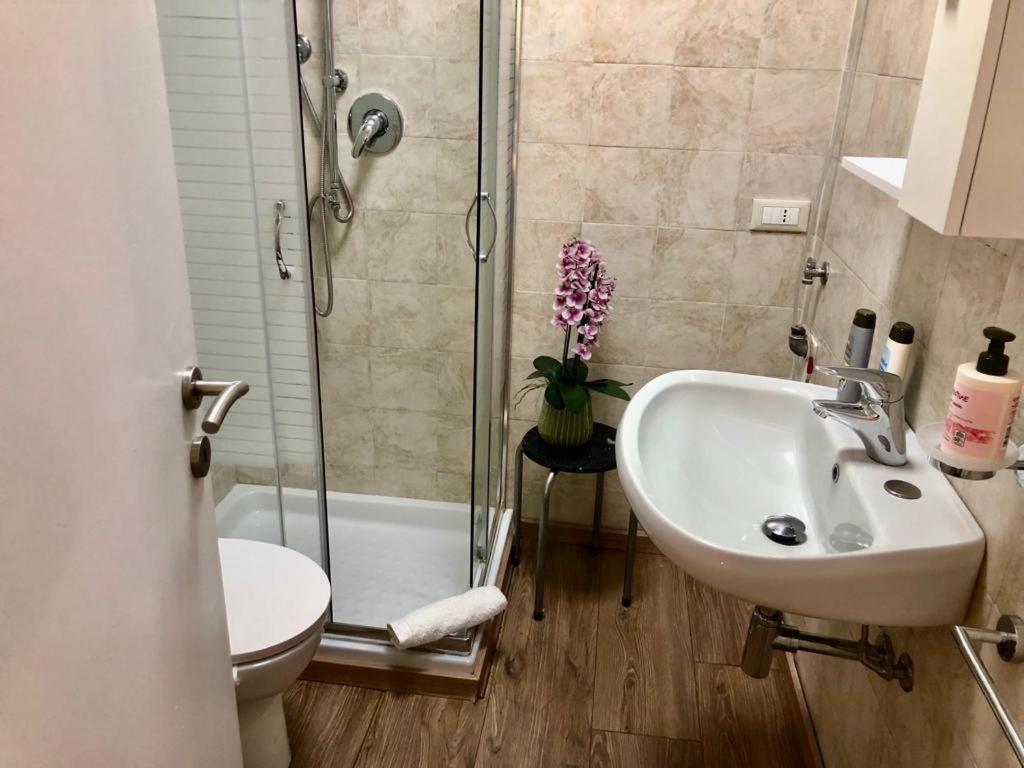 Residence Villa Alba Room Nr 221 Gardone Riviera Buitenkant foto