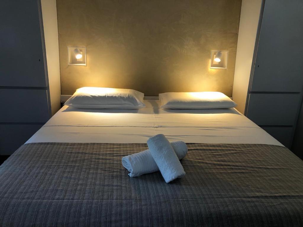 Residence Villa Alba Room Nr 221 Gardone Riviera Buitenkant foto